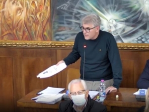 Il sindaco Lucidi in aula ieri