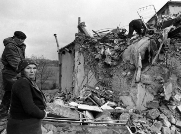 23 Novembre 1980: terremoto in Irpinia. Il resoconto delle sedute del Consiglio Comunale di Sezze