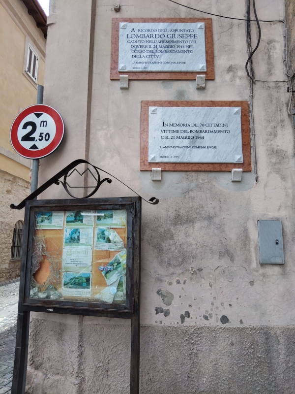 Targhe commemorative. La scusa peggiore del fatto stesso.