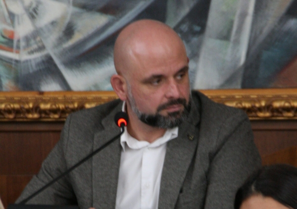 Al via i lavori per l’ascensore della scuola di Via San Bartolomeo. Rieti: «Un diritto negato, ora finalmente si interviene»