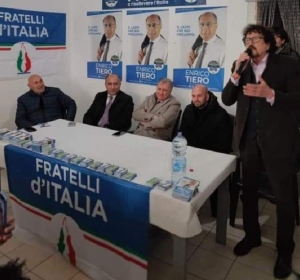 Sagnelli: Fratelli d&#039;Italia è all&#039;opposizione, il resto becere chiacchiere