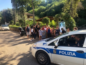 Nessuno tocchi la statua della Madonna dei Casali. La protesta