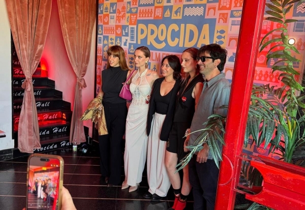 ELEONORA RUSSO CONQUISTA IL PREMIO DELLA GIURIA POPOLARE AL PROCIDA FILM FESTIVAL